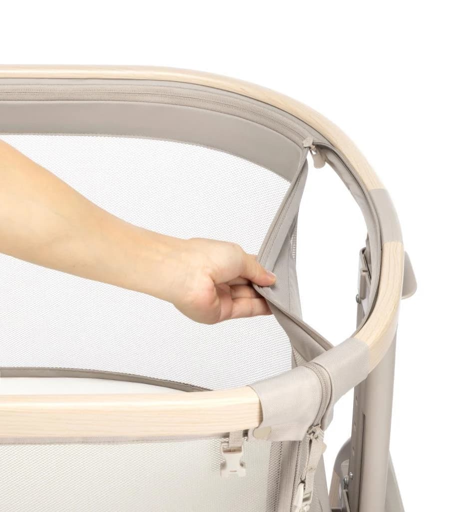 Maxi-Cosi Iora Air Sallanabilen Ahşap Görünümlü Anne Yanı Beşik Beige Eco